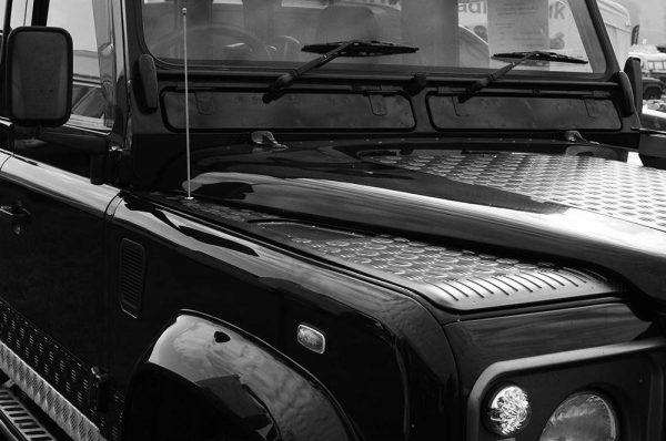 Land Rover 90/110 Chequer Plate Wings - Image 2